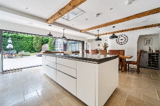 Crooksbury Road, Farnham, Surrey, GU10