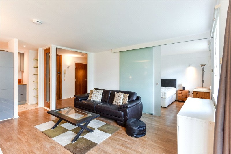 Myddelton Passage, London, EC1R