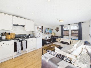 Threshers, Crediton, Devon, EX17