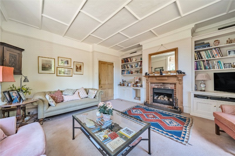 Trunk Road, Farnborough, Hampshire, GU14