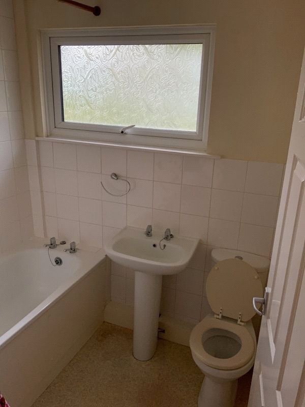 Arthur Close, Farnham, Surrey, GU9