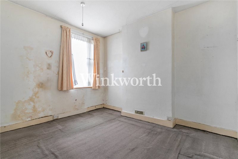 Boundary Road, London, N22