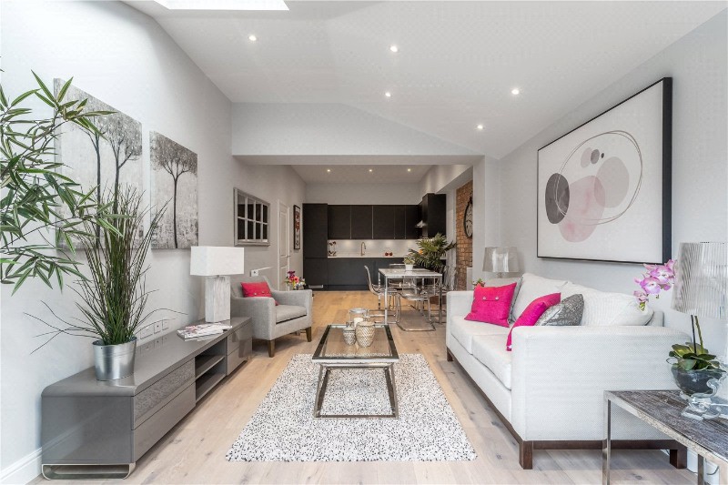 Twyford Avenue, Acton, UK, W3