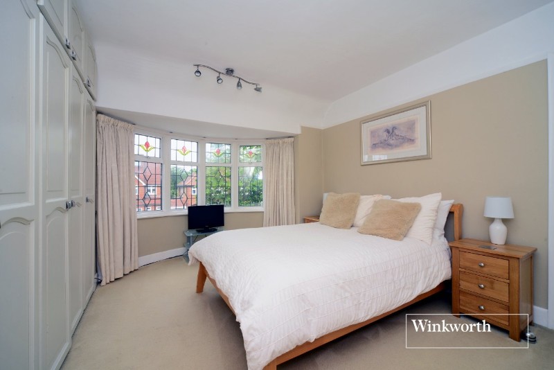 Mortimer Crescent, Worcester Park, Surrey, KT4