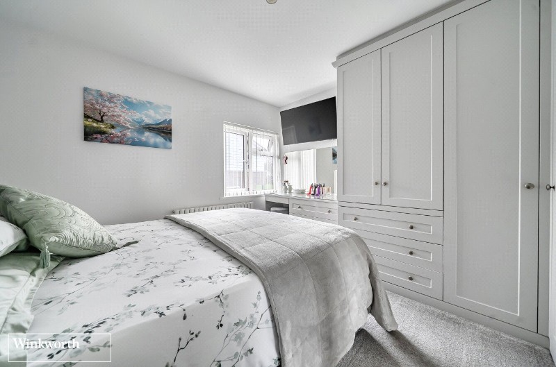 Novello Close, Basingstoke, Hampshire, RG22