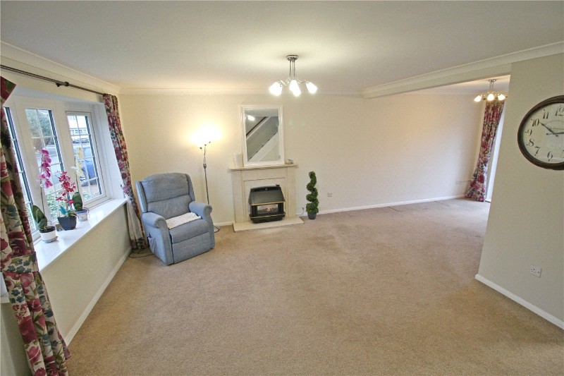 Beech Close, Market Deeping, Peterborough, Lincolnshire, PE6