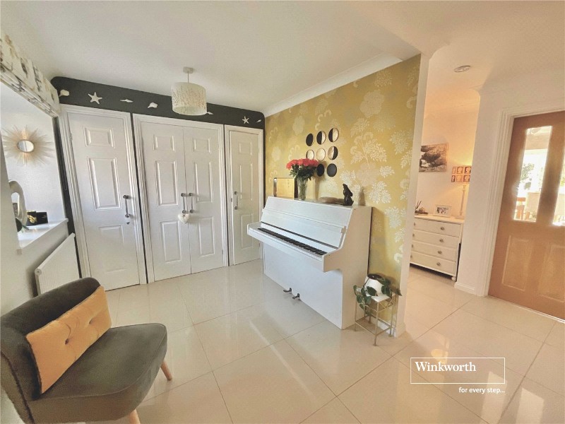 Stuart Road, Highcliffe, Dorset, BH23