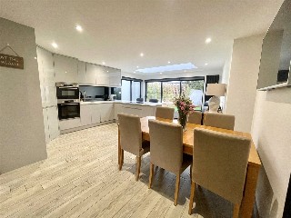 Swallow Drive, Milford on Sea, Lymington, Hampshire, SO41
