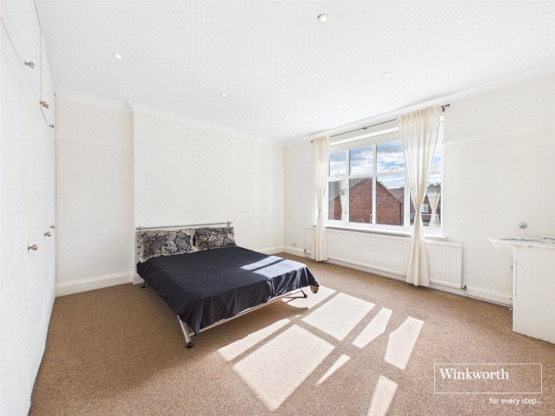 Queens Road, Hendon, London, NW4