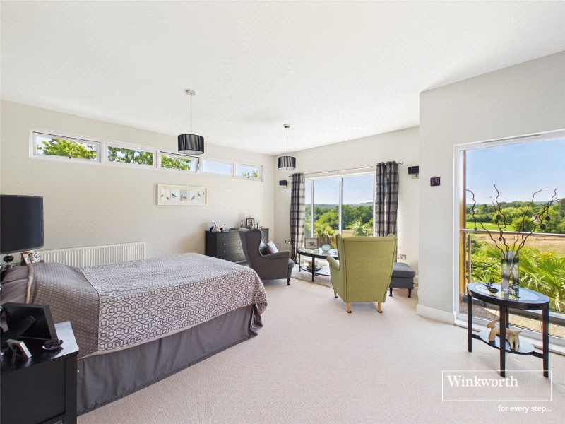 Newbury Road, Headley, Thatcham, Hampshire, RG19
