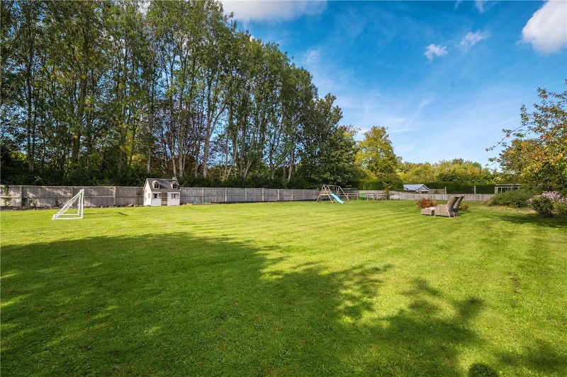 The Street, Bishop&#39;s Cannings, Devizes, SN10