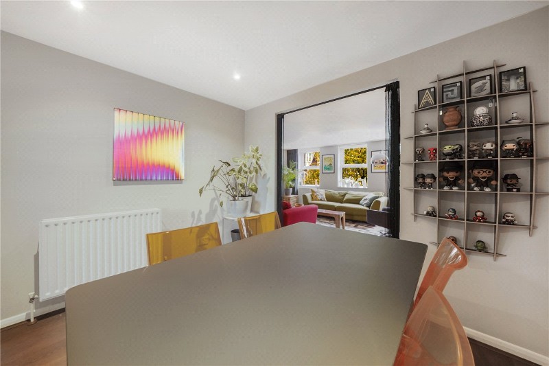 Alexandra Park Road, London, N10
