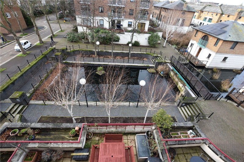 Norway Gate, London, SE16