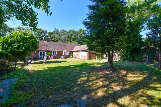 Nine Mile Ride, Wokingham, Berkshire, RG40