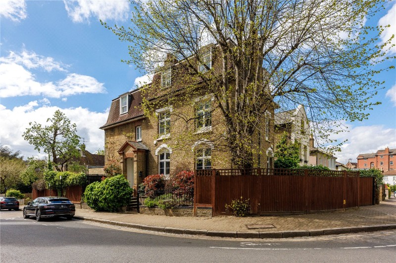 Ponsonby Road, London, SW15