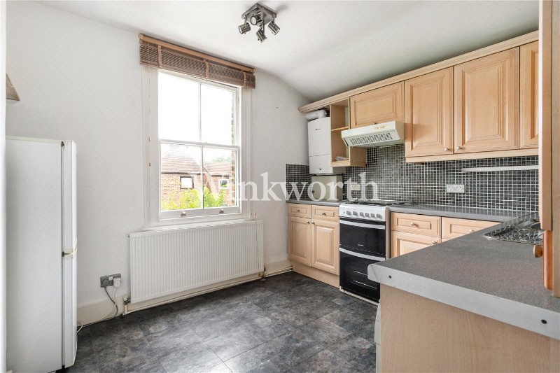 St. Albans Crescent, London, N22