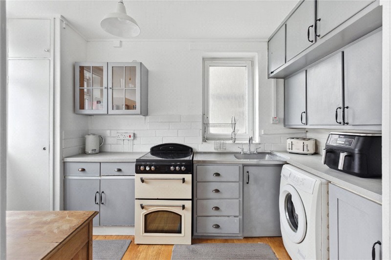 Kenninghall Road, London, E5