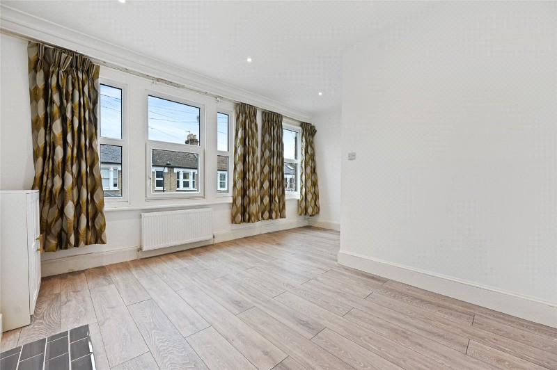Bloemfontein Avenue, London, W12