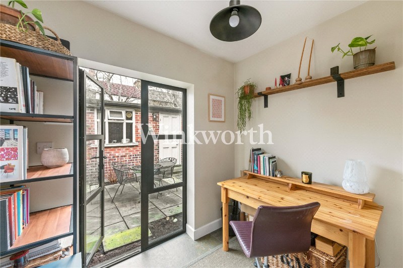 Park View Road, London, N17