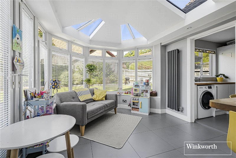Heywood Drive, Bagshot, Surrey, GU19