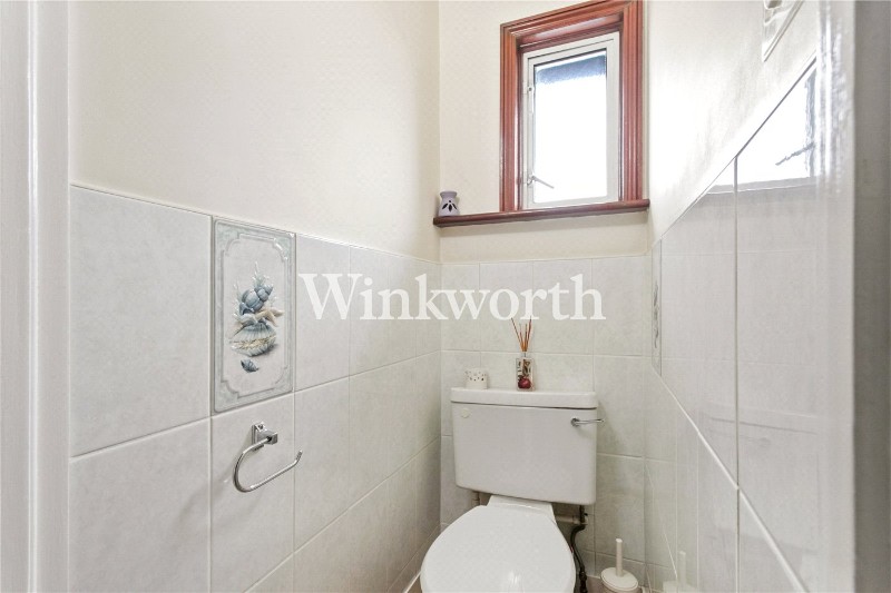 Belmont Avenue, London, N13
