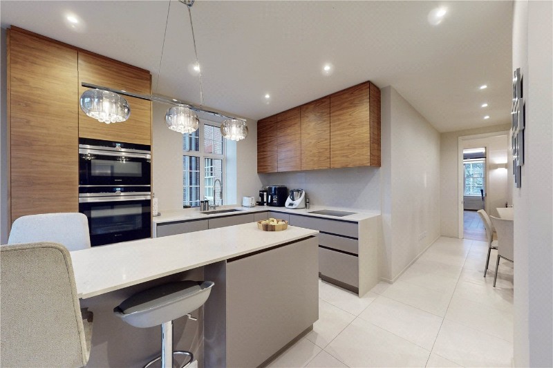 Eyre Court, Finchley Road, St John&#39;s Wood, London, NW8