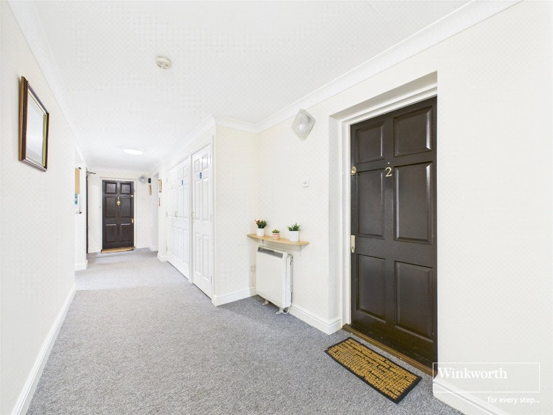 Regency Crescent, Hendon, London, NW4