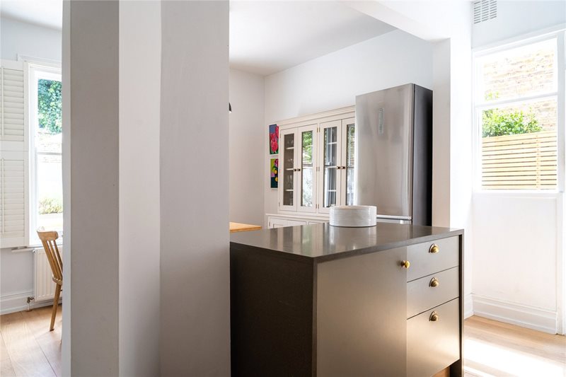 Rastell Avenue, London, SW2
