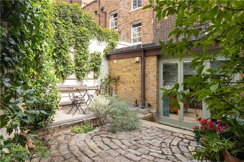 Lambeth Road, London, SE1