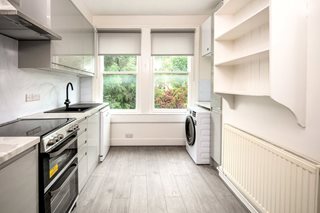 London Road, Bath, Somerset, BA1
