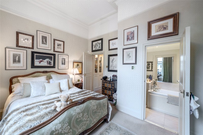 Clifton Gardens, London, W9