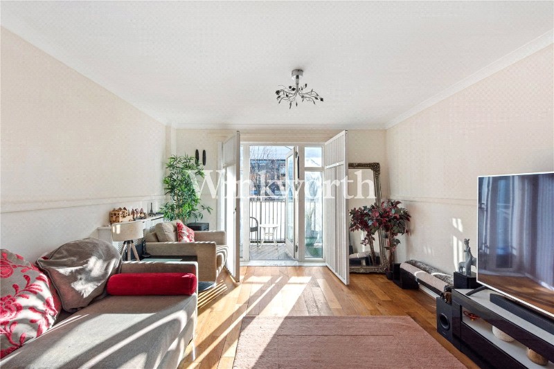 Academia Way, London, N17