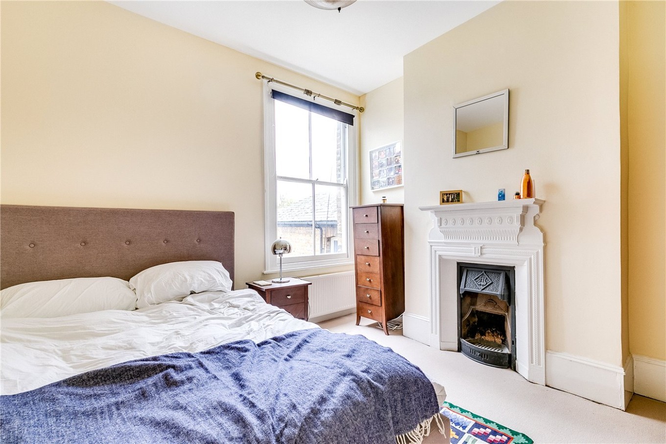 3 bedroom property to rent in Bovingdon Road, London, SW6 (Ref FUP190376) £725 pw