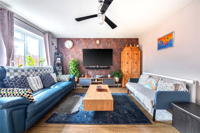 Walton Way, Newbury, Berkshire, RG14