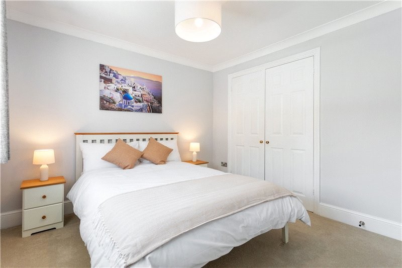 Cottesloe Mews, London, SE1