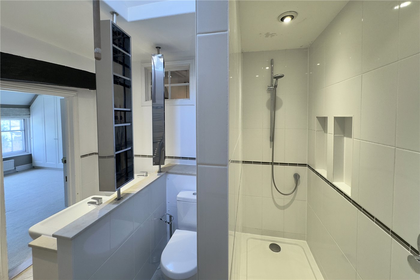 En-Suite To Main Bed