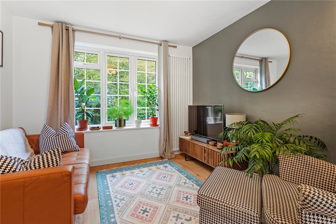 Ashdown Way, London, SW17