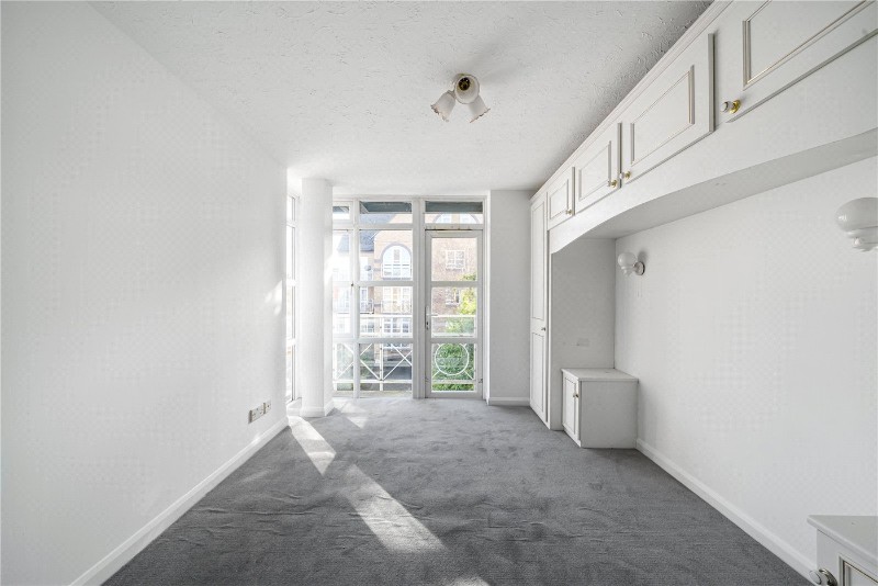 Eleanor Close, London, SE16