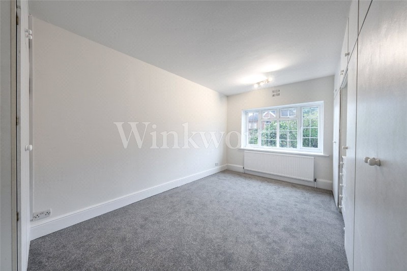 Holmdale Gardens, London, NW4