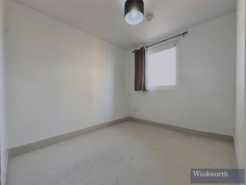 Station Road, Edgware, HA8