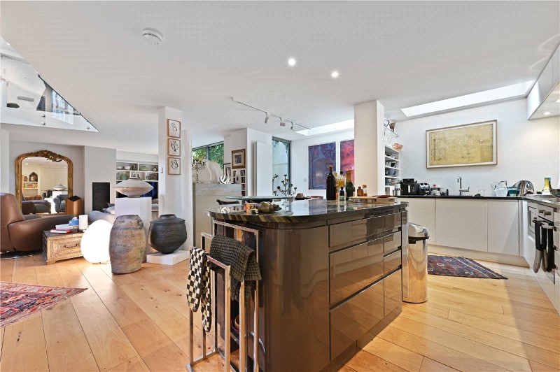 Macklin Street, London, WC2B
