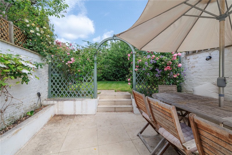 Bovingdon Road, London, SW6