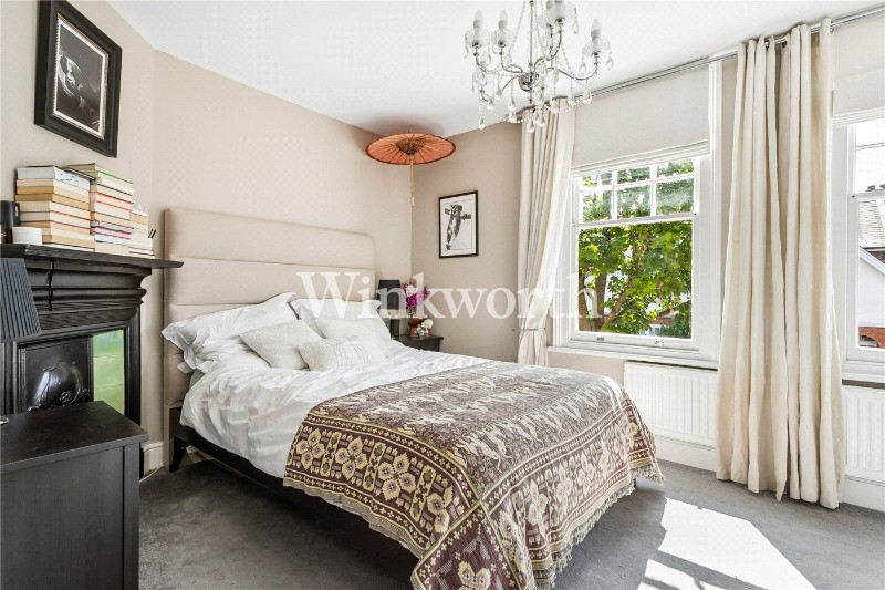 Russell Avenue, London, N22