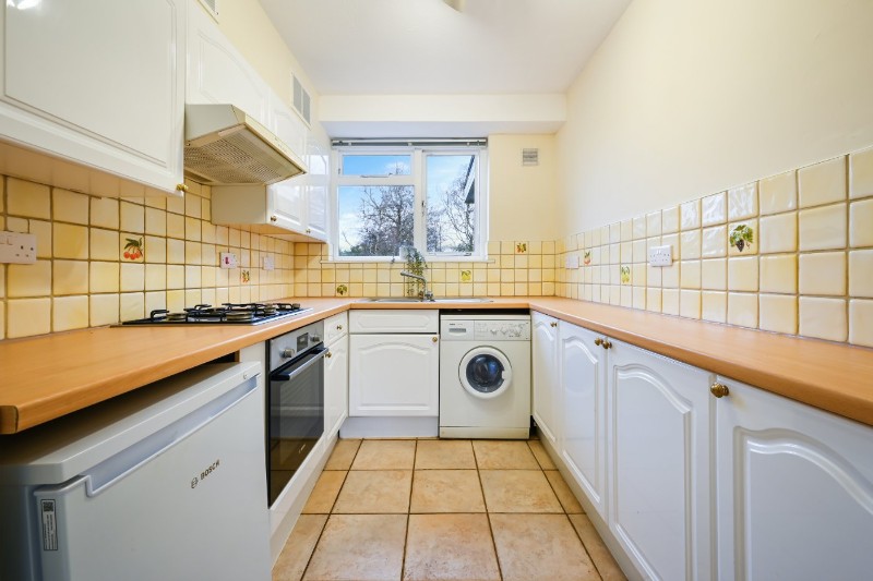 Lakeside, Beckenham, BR3