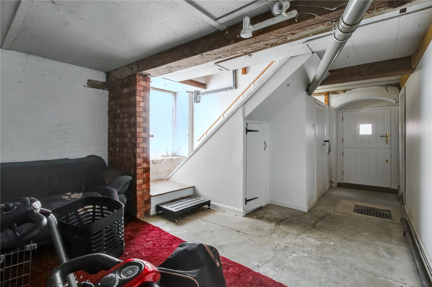 Ground Floor Stores