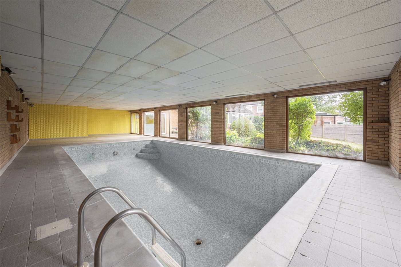 Pool To House