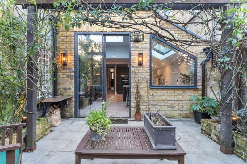 Charleston Street, SE17