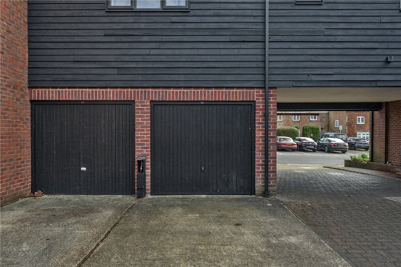 West Mead, The Hart, Farnham, Surrey, GU9