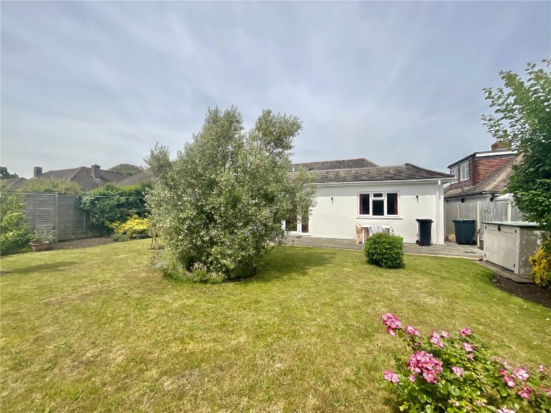Ridgefield Gardens, Highcliffe, Dorset, BH23
