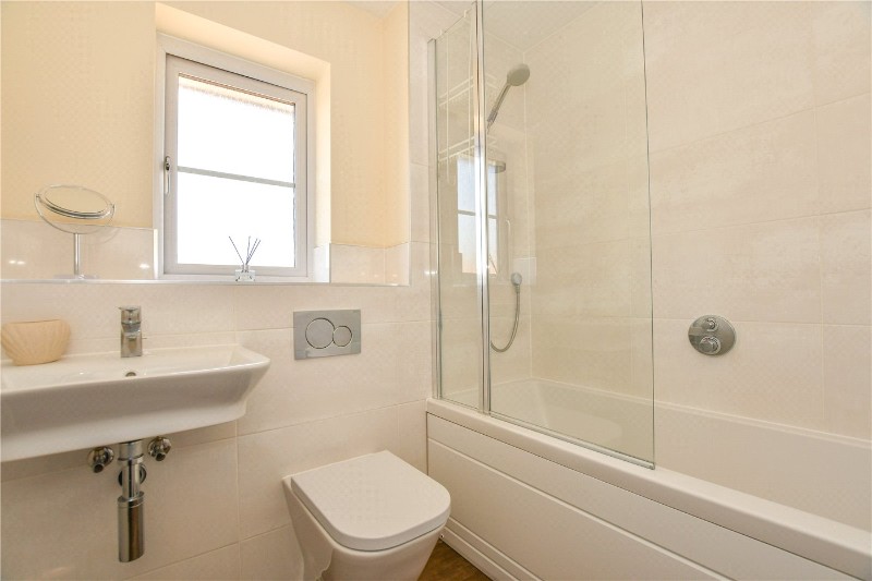 Diamond Jubilee Way, Wokingham, Berkshire, RG40